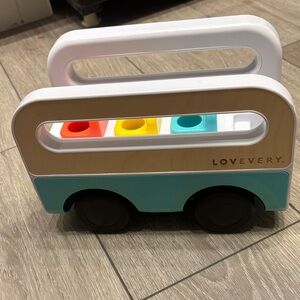 Lovevery Wooden Wheel Around Town Bus.